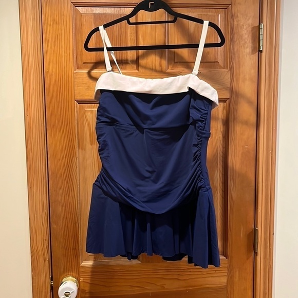 CHAPS womens one piece swimsuit size 16 W. - Picture 1 of 11